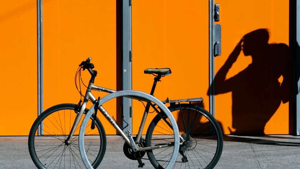 Bike-locked-up-on-side-of-the-road-urbanist-update-1