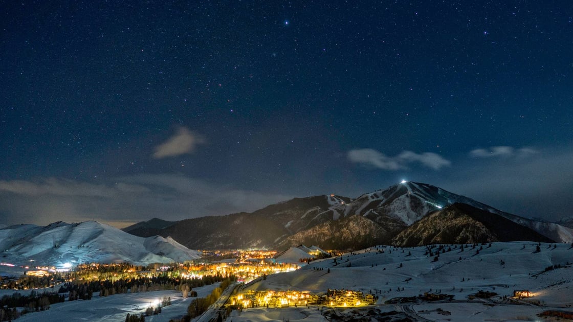 SVR_Cooper_Morton__Sun_Peak_Night_Lapse_DarkSky_2022__DSC2384