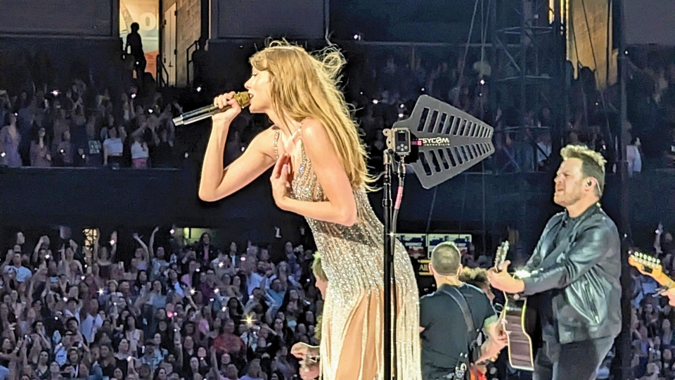 Taylor-Swift_h