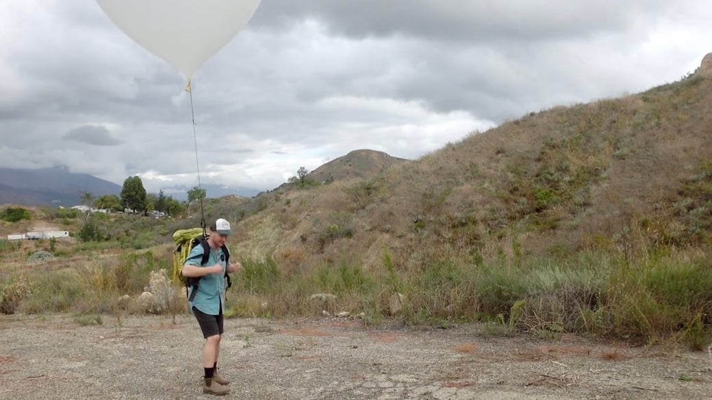 Tying a Giant Balloon to Your Backpack Is the Ultimate Ultralight Hack