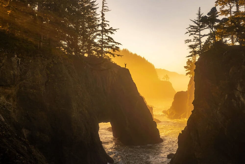 pexels-stephen-leonardi-oregon-coast_1000