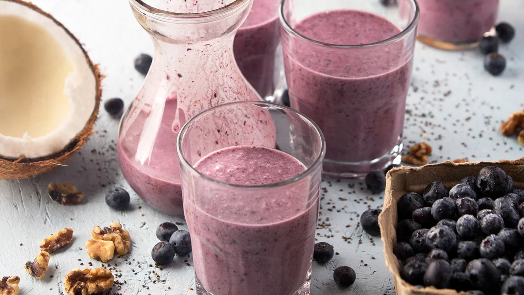 BlueberryWalnutSmoothie_Feature